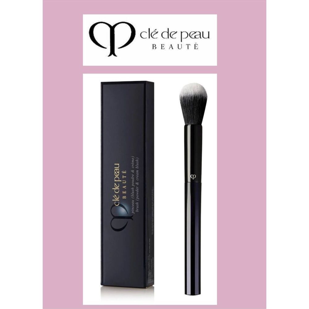 Clé de Peau Beauté Powder/Cream Blush Brush NIB